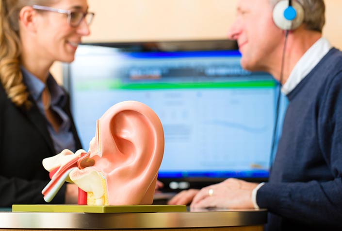 Höranalyse beim Hörakustiker